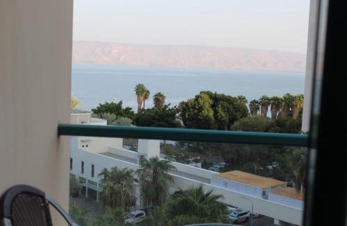 Tiberias Old City Apartment | נופש אל מול הכינרת