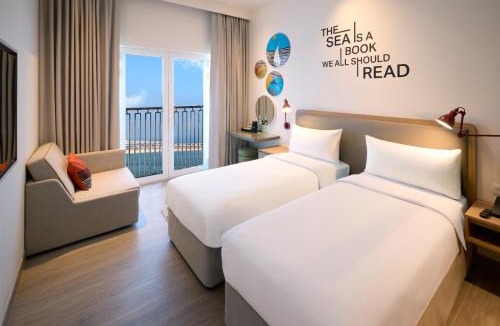 Ras Al Khaimah Hotel | Rove Al Marjan Island