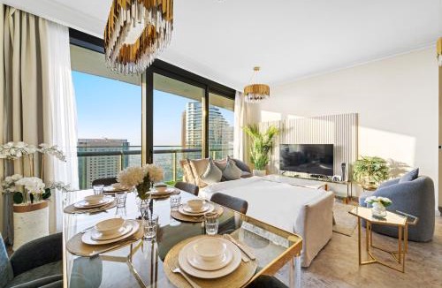 Downtown Dubai Apartment | Luxury 2BR Skyline Sea View Direct Mall Metro Dining Shops City Walk