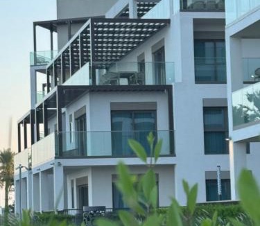 Al Kubus Apartment | Address Beach Resort Fujairah - BLUE WORLD