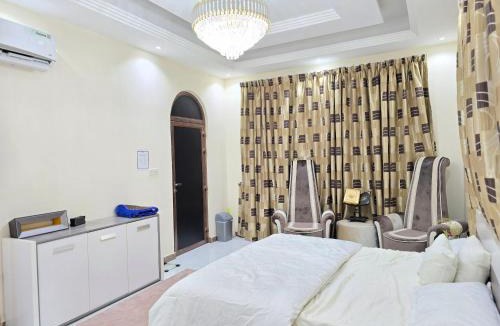 Ajman House | Elegant Room in Luxury Villa