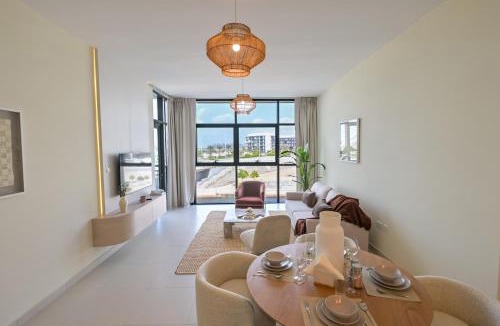 Al Raha Beach Apartment | Rooftop Pool - Designer's Choice - Full Canal View