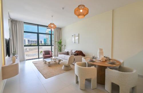 Al Raha Beach Apartment | Rooftop Pool - Designer's Choice - Full Canal View