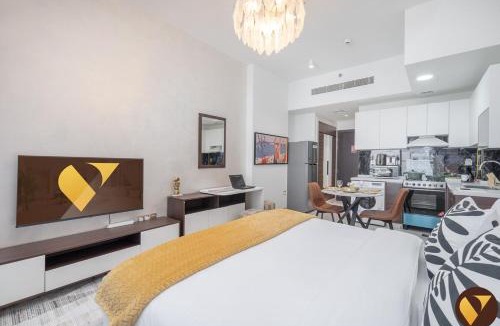 Al Barsha Apartment | Vogue Vacation Homes, Arjan Jwelz by Danube near Miracle and Butterfly Garden, Studio Apartment with Balcony and Vibrant Community View, Access to all Amenities