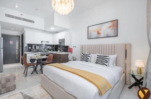 Al Barsha Apartment | Vogue Vacation Homes, Arjan Jwelz by Danube near Miracle and Butterfly Garden, Studio Apartment with Balcony and Vibrant Community View, Access to all Amenities