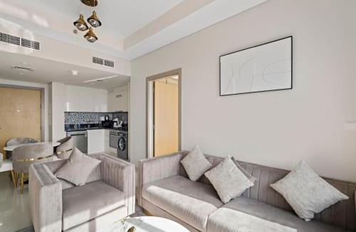 Sheikh Zayed Road Apartment | ALiving Cozy & Chic 2BR Apartment I Aykon City, Business Bay- 5907