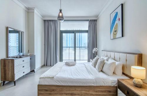 Dubai Apartment | Majestic Stay at Dubai Creek Residences