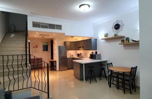 Al Hamra Village Villa | Spacious Villa with terrace close to the sea