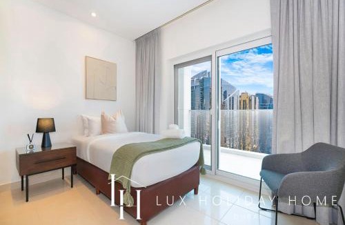 Jumeirah Lake Towers Apartment | LUX The Bonnington JLT Suite