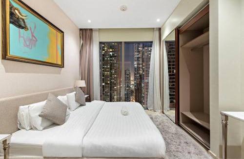 Dubai Marina Apartment | Luxury 2BR with Marina Views Near Dining Shopping Attractions & Beaches
