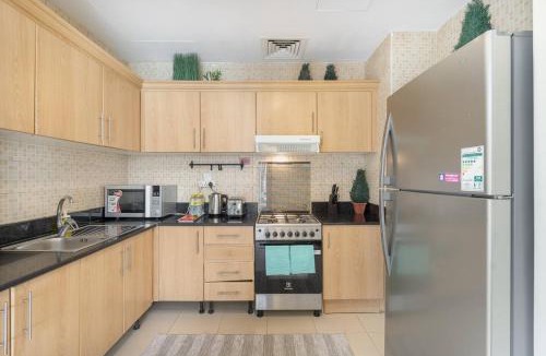Business Bay Apartment | Bright & Spacious 3-Bedroom in Business Bay!