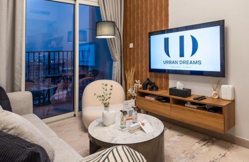 Dubai House | Dubai Hills - 1BR Luxe Apartment - Golfville - by UDH