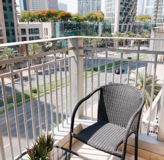 Downtown Dubai Apartment | Sophisticated Studio near Burj Khalifa