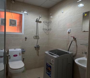 Al Ain Apartment | Cozy Room in Al Ain with kitchen & Private Bath