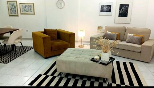 Al Majaz House | Beautiful Private Rooms