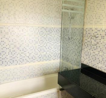 Salalah Apartment | شقة غرفة وصالة واسعة مع اطلالة متميزة داخل مجمع زهرة الخريف