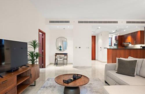 DIFC Apartment | FIRST CLASS 1BR Luxury Living in DIFC