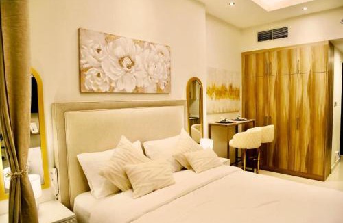 Dubai Sports City Apartment | Stylish Studio Urban Retreat