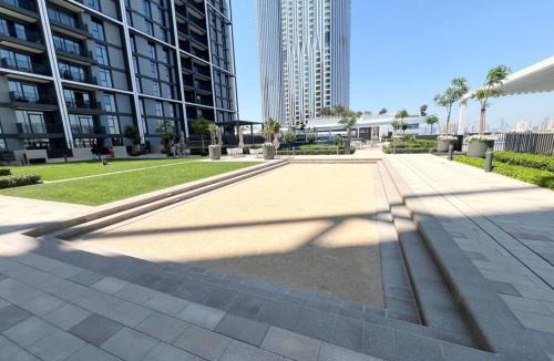 Dubai Apartment | Stylish 1 Bedroom High Floor in Creek Edge