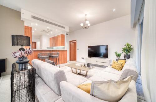 DIFC Apartment | Central Park Towers, City View - DIFC - Mint Stay