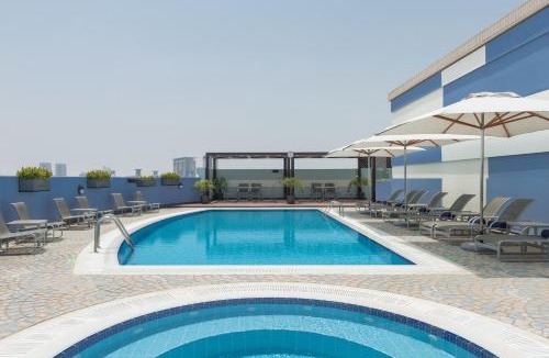Al Muraqqabat Hotel | Coral Dubai Deira Hotel