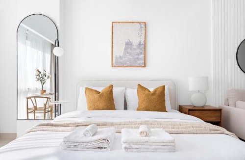 Dubai Apartment | Silkhaus Vacation Homes Bright Studio Near Silicon Central Mall