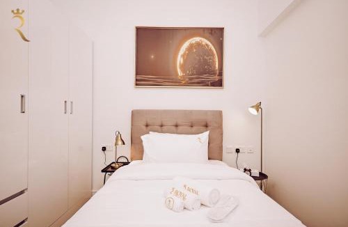 Al Raha Beach Apartment | 3BR Al Raha Haven - Chic Coastal Escape