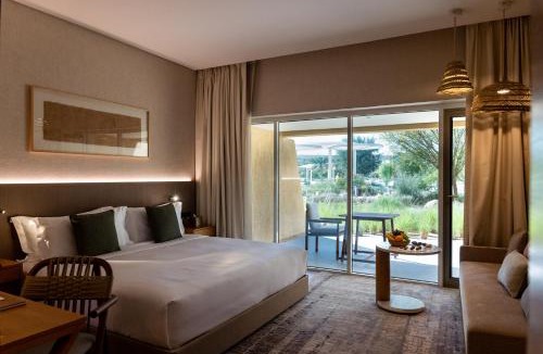 Abu Dhabi Resort | ERTH Abu Dhabi Hotel