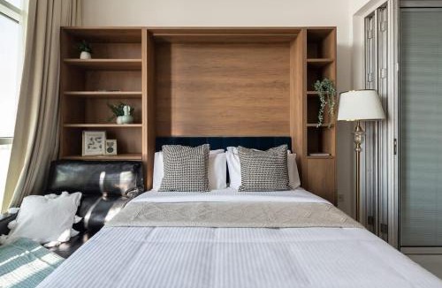 Discovery Gardens Apartment | Frank Porter - Starz by Danube
