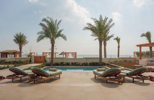 Al Aqah Hotel | Naama Beach Villas & Spa