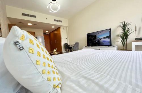 Dubai Production City Apartment | Cosmos Living Stunning Apt in Lago Vista IMPZ