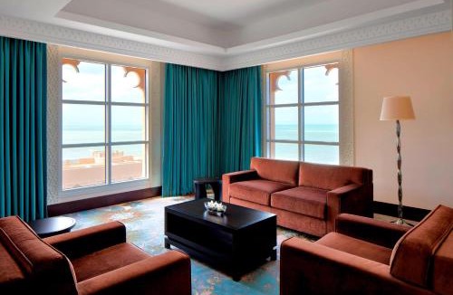 Beach & Coast Resort | Sheraton Sharjah Beach Resort and Spa