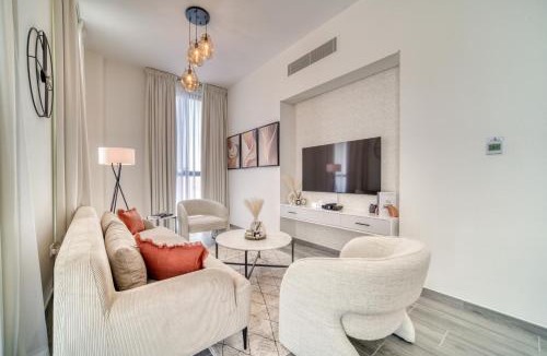 Dubai Production City Apartment | Alluring 2BR with Assistant Room at Mesk 1 Midtown Dubai Production City by Deluxe Holiday Homes