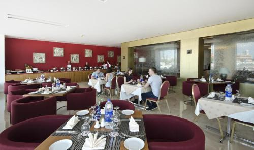 Al Qusais Apartment | Al Bustan Centre & Residence