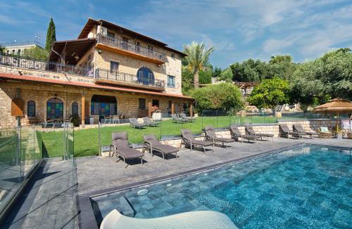Rosh Pinna House | Hameiri Estate