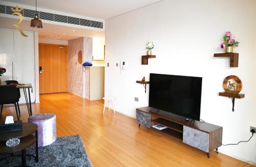 Al Raha Beach Apartment | Luxe 2BR Haven - Coastal Serenity Stay