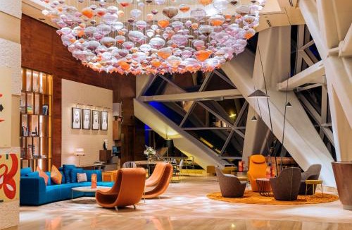 Capital Centre Hotel | Andaz Capital Gate Abu Dhabi, By Hyatt