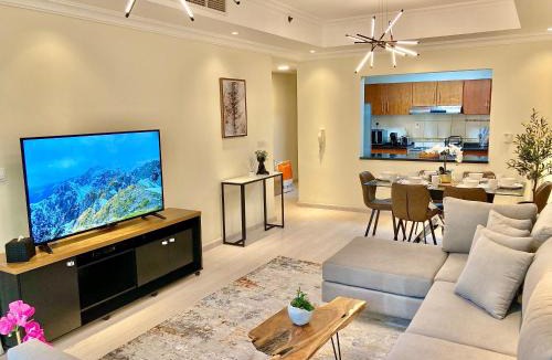 Jumeirah Lake Towers Apartment | White Sage - Lakefront Apartment Amidst Parks With Lake Access