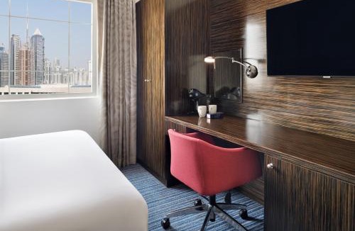 Al Wasl Hotel | Holiday Inn Express Dubai Safa Park by IHG