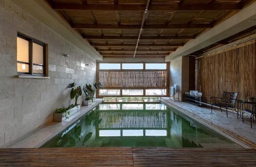 Emek Izrael Cabin | Sera Suites