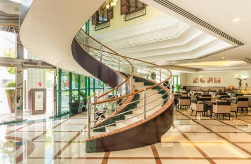 Al Muraqqabat Hotel | Coral Dubai Deira Hotel
