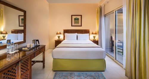 Al Hamra Village Hotel | Al Hamra Village Hotel