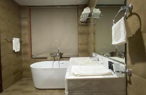 Ras Al Khaimah Cabin | Desert Inn Resort and Camp