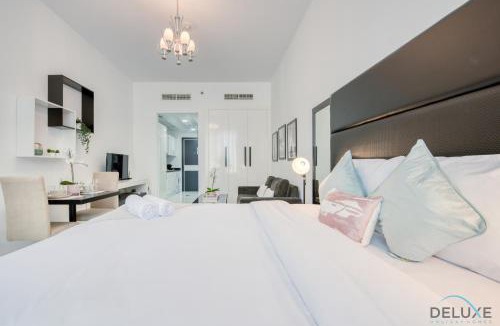 Dubai Sports City Apartment | Radiant Studio at Giovanni Boutique Suites DSC by Deluxe Holiday Homes