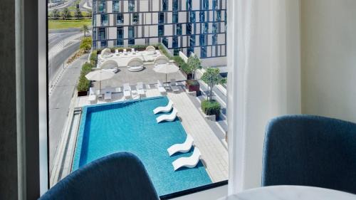 Dubai World Central Apartment | Staybridge Suites Dubai Al-Maktoum Airport by IHG
