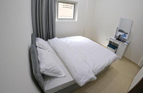 Bur Dubai House | Karama Star Residence (Home Stay)