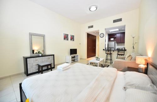 Discovery Gardens Apartment | Luxury Escapes - Budget Studio with Garden Views near Metro - MED64 DG