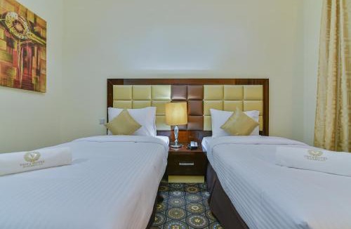 Al Muraqqabat Hotel | VISTA HOTEL APARTMENTS DELUXE