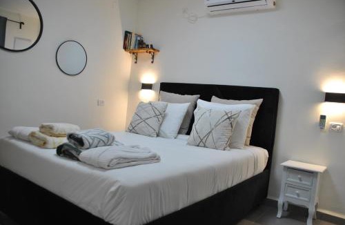 Arad House | Marvin's Place