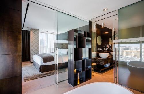 Bur Dubai Hotel | The Canvas Dubai - MGallery Hotel Collection